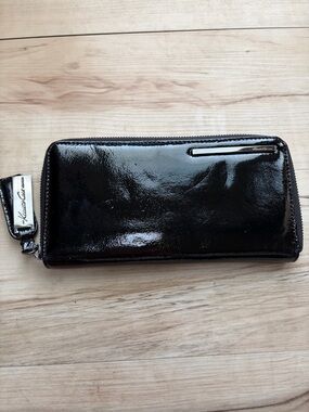 Kenneth Cole Shiny Black Patent Zip Wallet
